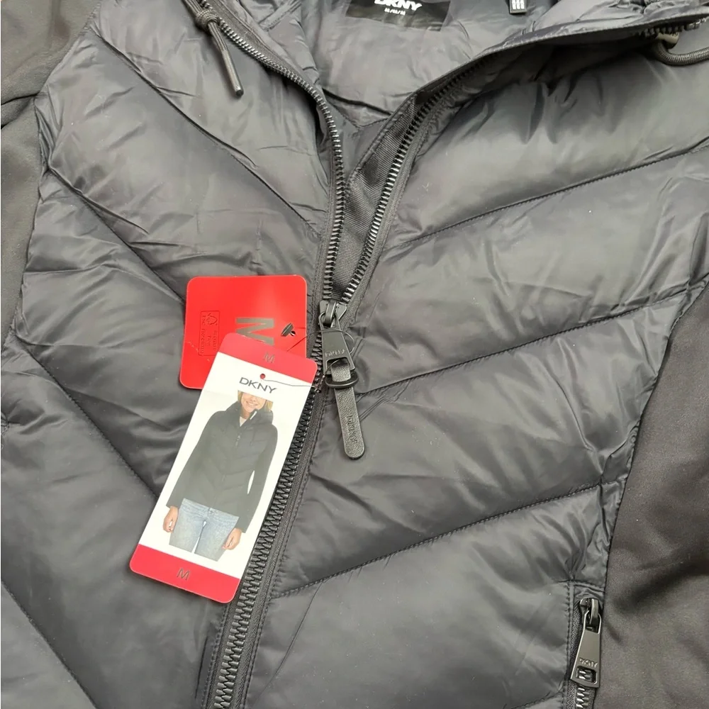 NEW! Women's DKNY Hooded Zipped Puffer Jacket Side Panels - Black Size Medium - Picture 6 of 6